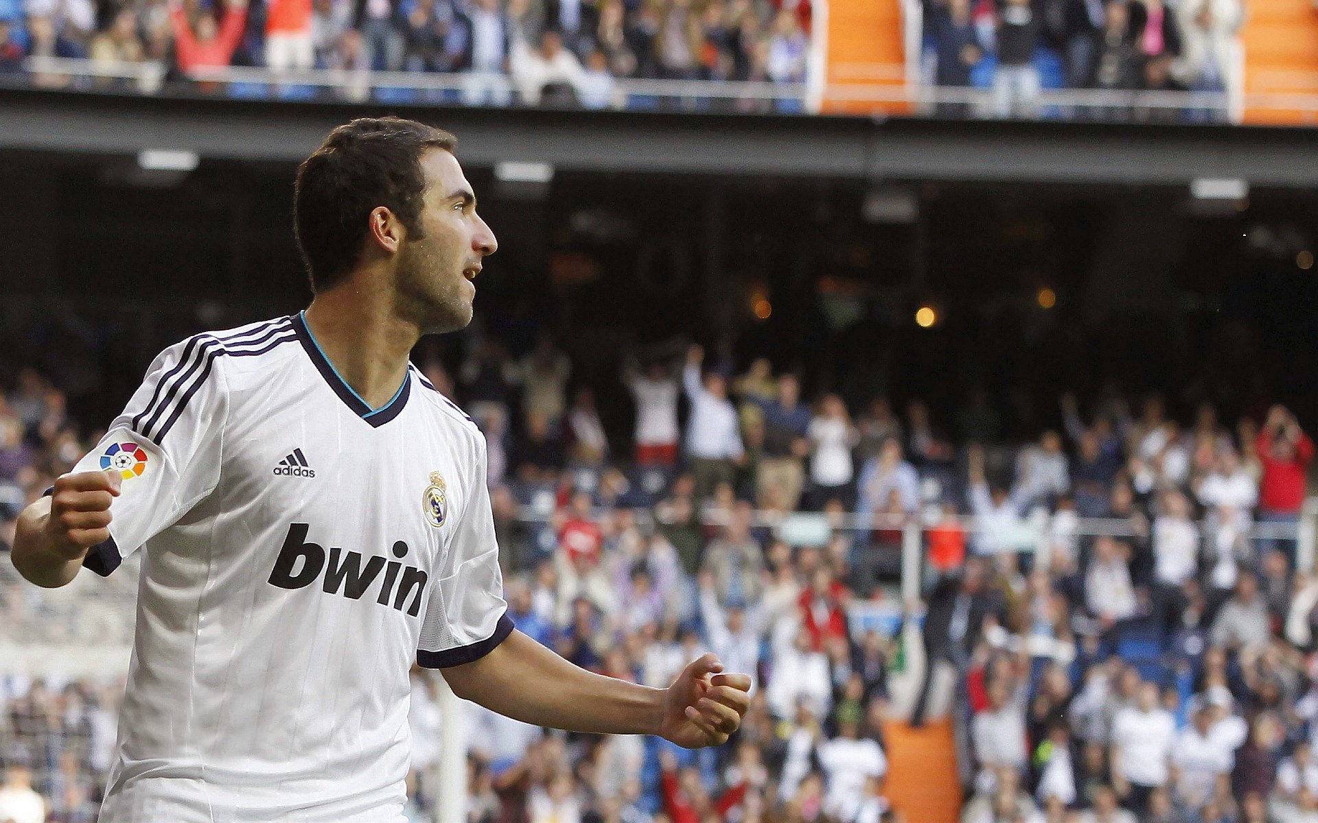 切尔西引援再下一城，中场引援成为焦点